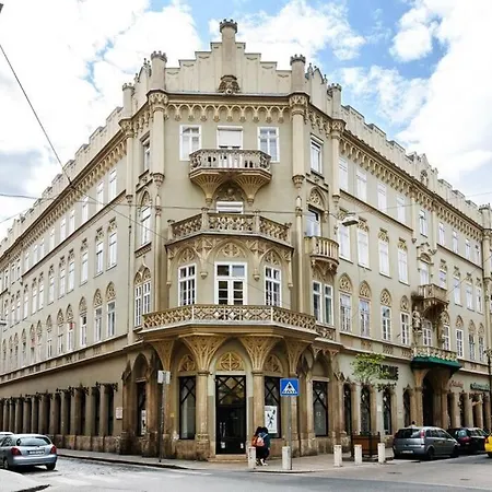 Diamond - Center * Budapešť