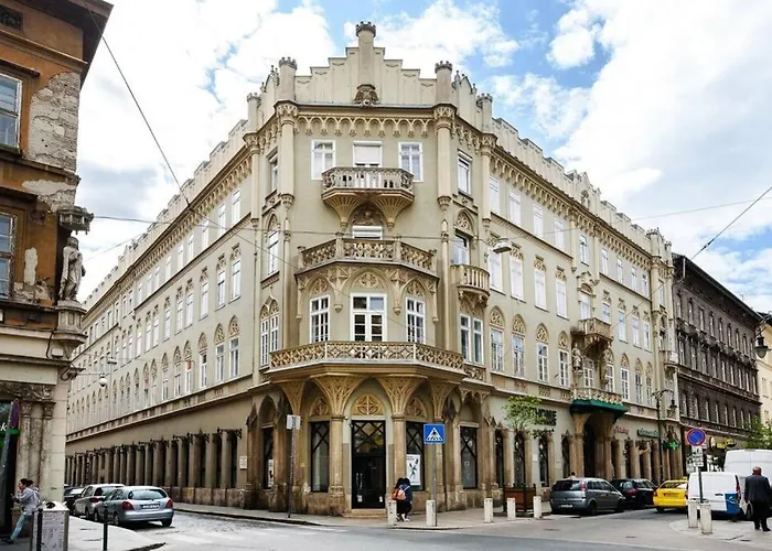 Diamond - Center * Budapesta